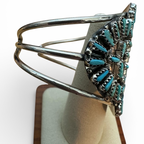 Genuine Sleeping Beauty Turquoise Sterling Silver Cuff Bracelet- Signed Cuff - Picture 10 of 16